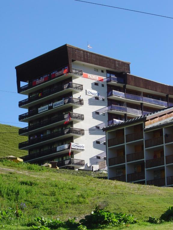 Apartment Le Bec Rouge - Le Lac-2 By Interhome Тин Екстериор снимка